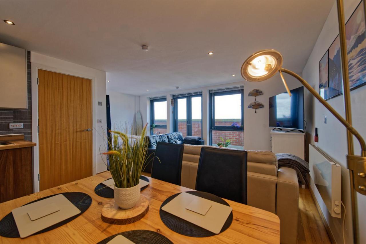 Sidemersey Livings- Convenient 1-Bedroom Flat With A View, Central Liverpool Buitenkant foto