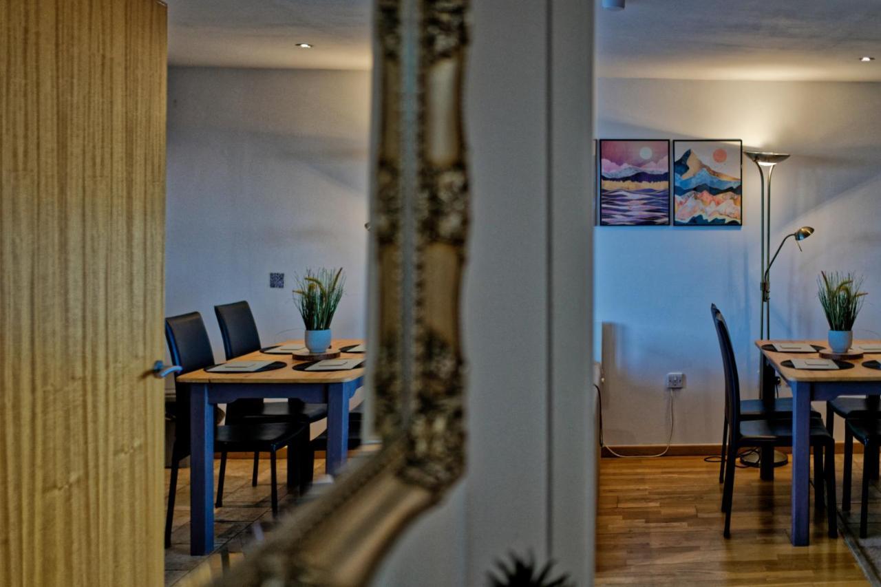 Sidemersey Livings- Convenient 1-Bedroom Flat With A View, Central Liverpool Buitenkant foto