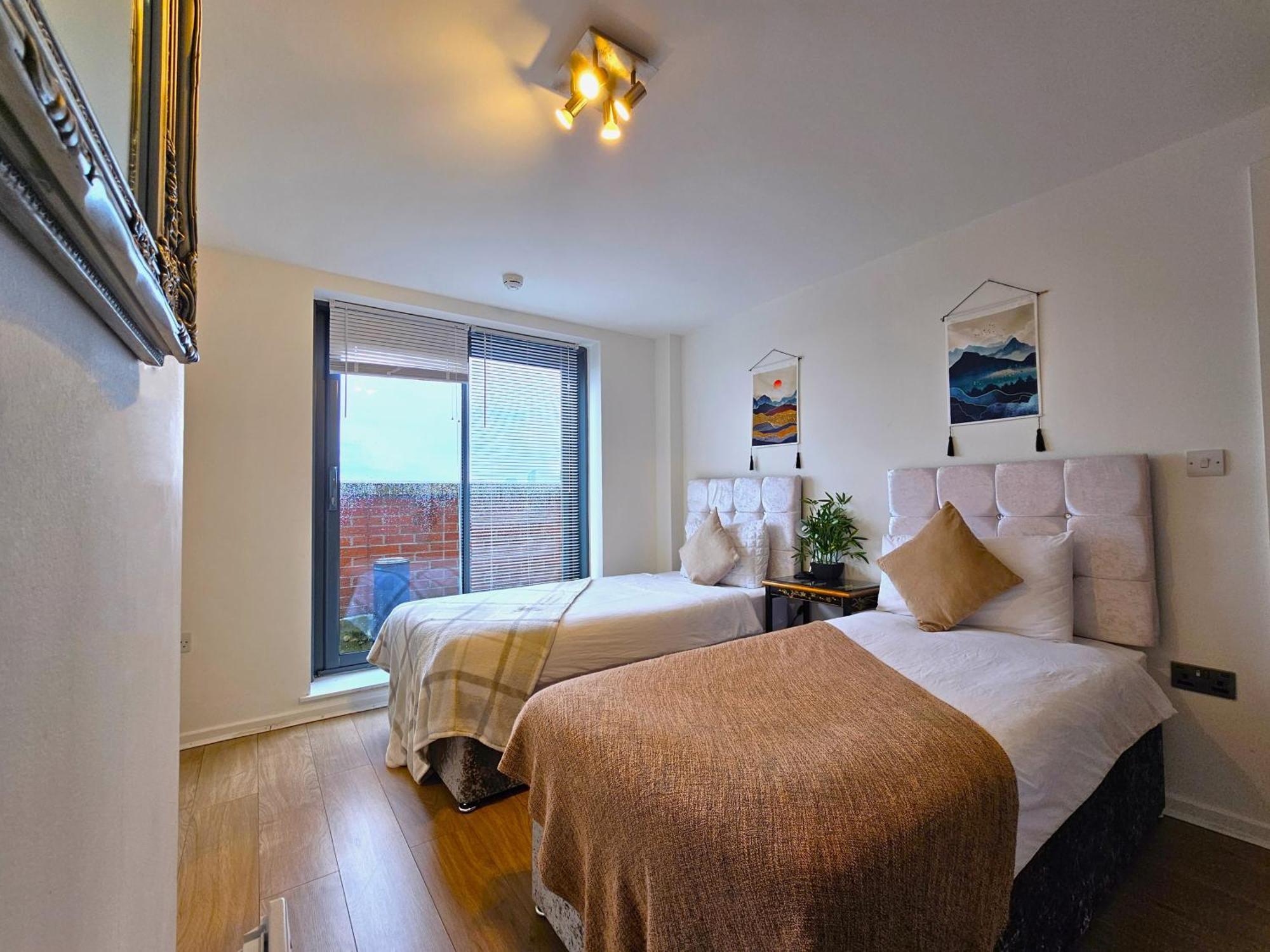 Sidemersey Livings- Convenient 1-Bedroom Flat With A View, Central Liverpool Buitenkant foto